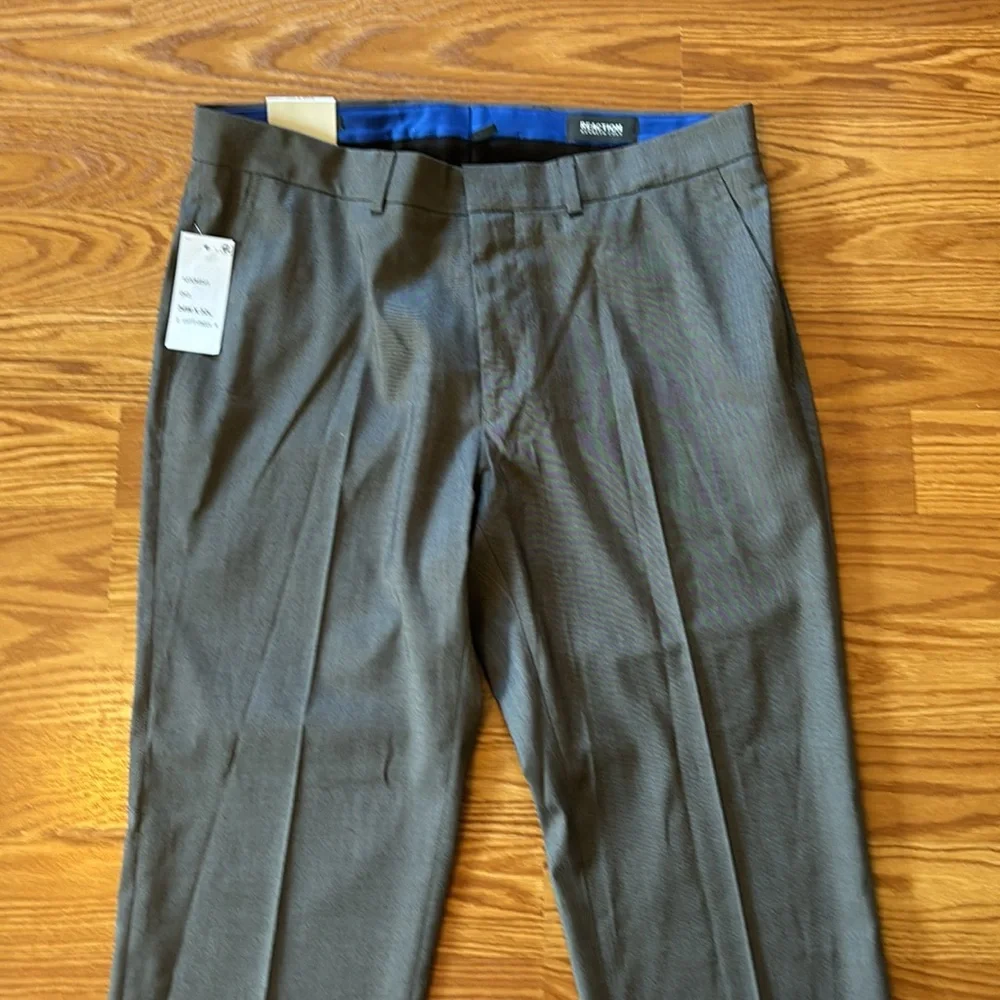 NWT Kenneth Cole Reaction Gray Slim Fit Flex Suit-Separate Pants 34 x 32